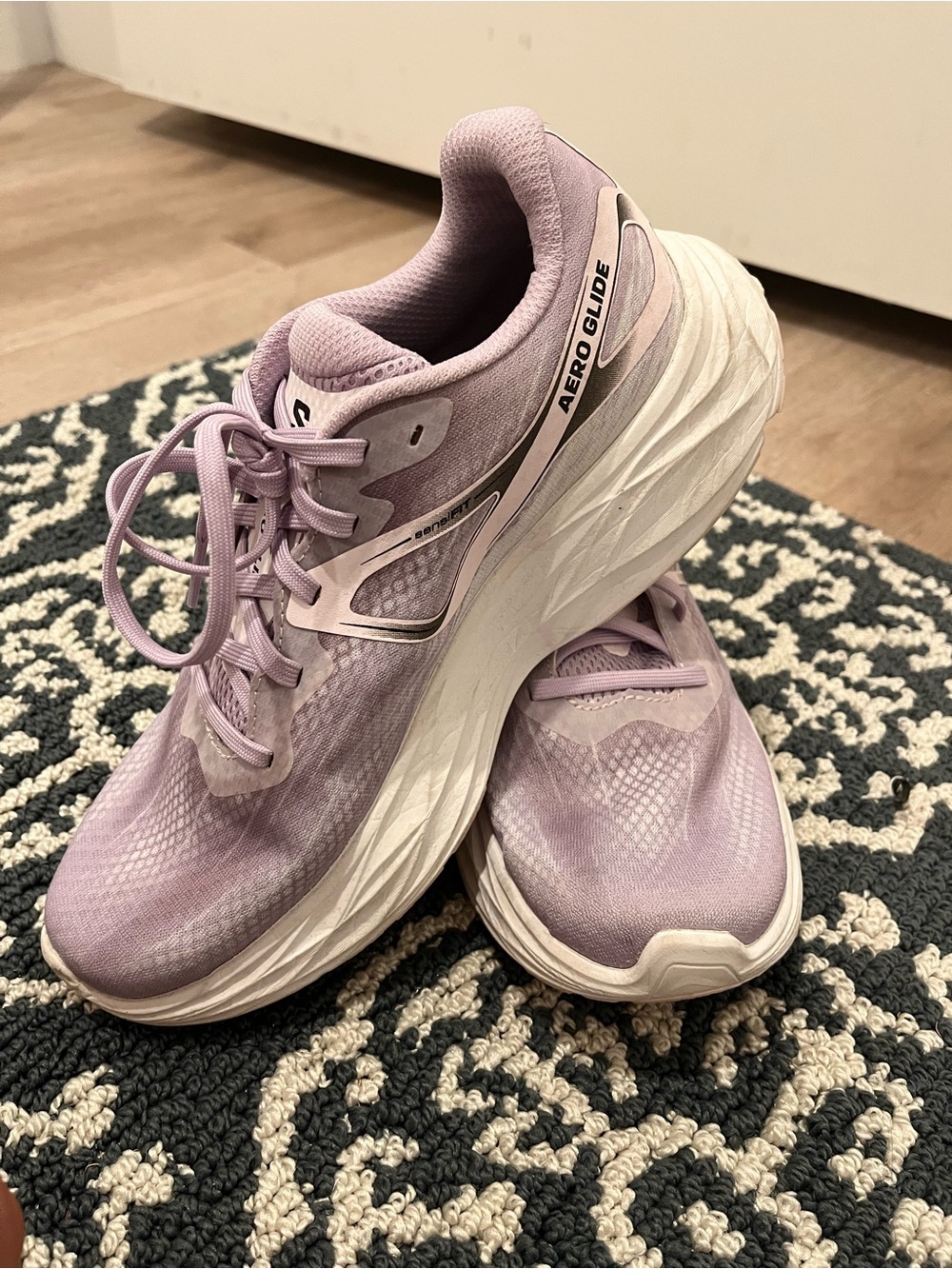 Salmon AeroGlide Women's Lavender Running Shoes